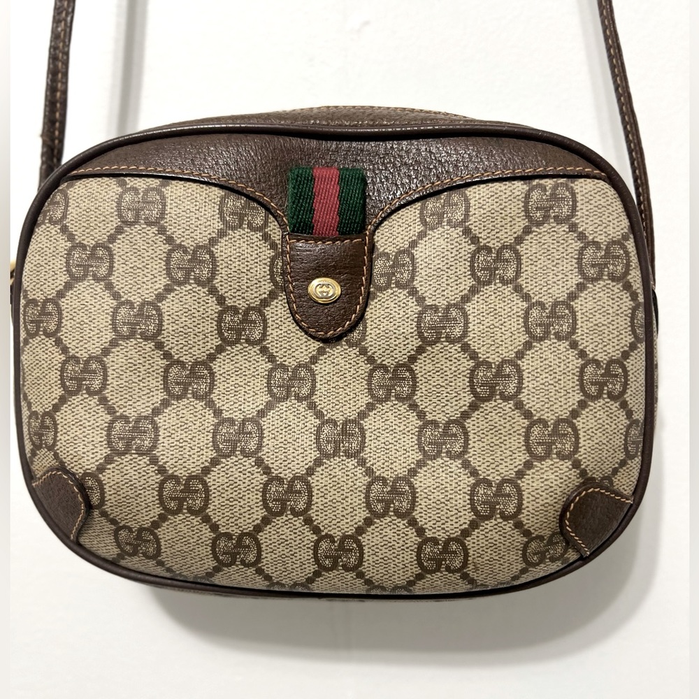 GG Plus Crossbody Bag
$575.00